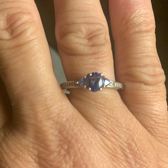 Genuine oval & trillion cut tanzanite zircon ring - Picture 10 of 14